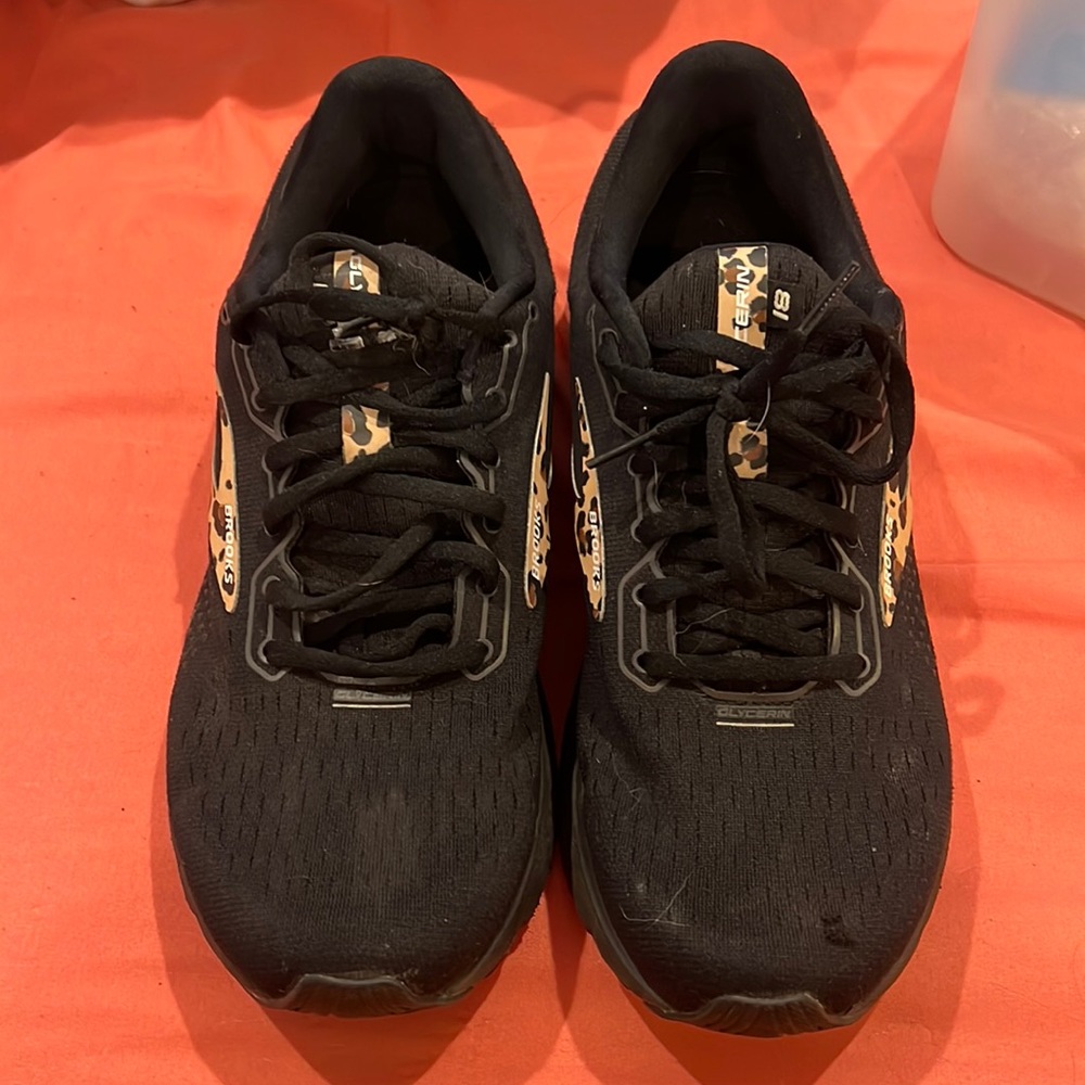 Brooks Tennis Shoes